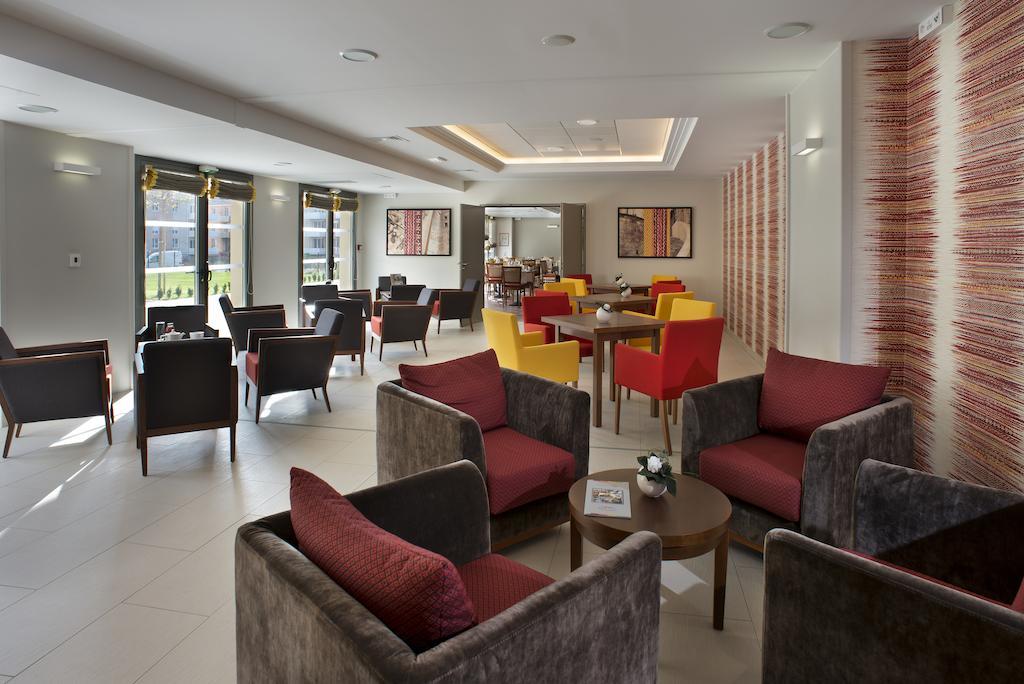 Domitys Les Cigales Du Luberon Aparthotel Cavaillon Εξωτερικό φωτογραφία